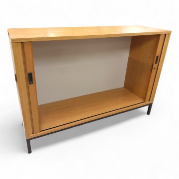 Sideboard, Eichedekor, 2 Schiebetüten, Metallgestell quadr. schwarz, B129xT40xH90