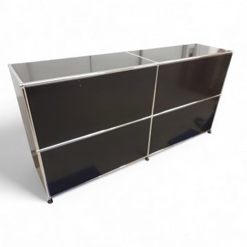 Regal USM Haller, Metall graphitschwarz, unten 2 Klappfächer, 2 offene Fächer, Chromgestell, B152xT37xH75