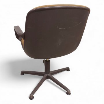 Drehsessel COMFORTO, K.stoffschale braun, Sitz und Rücken Stoff braun, Arml. K.stoff schwarz, 5-füßig