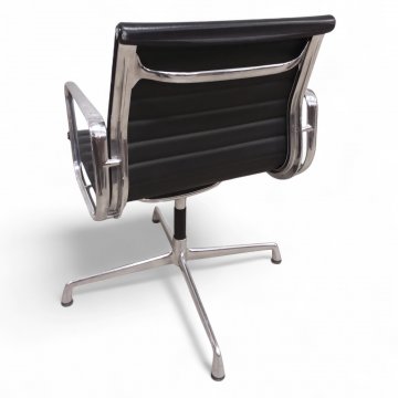 Sessel Sitz und Rücken Leder schwarz, Gestell Alu poliert,4- füßig