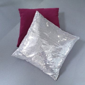Kissen 60x60 zweiseitig Silberpailletten / Velour uni burgunderrot