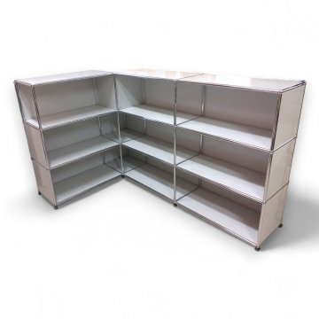 Empfangstheke USM Haller, lichtgrau, Winkelkombination, innen offene Ablagen, obere Ecke eingezogen, Höhe 110, ca. 100 Kg 