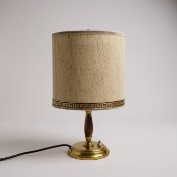 Nachttischlampe, Messing poliert, runder Sockel