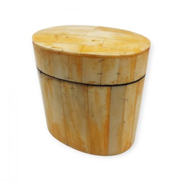 Deckeldose aus Holzmosaik, helles Holz, innen schwarz lackiert, ovale Form