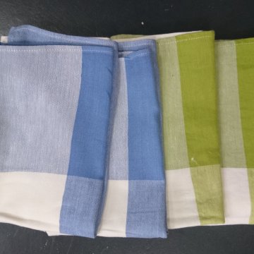 Geschirrtuch 50x70 Leinen creme, breiter Rand blau bzw. lindgrün