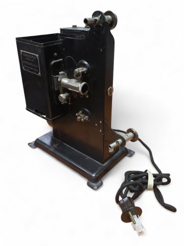 Filmprojektor, 30er Jahre, unvollständig, defekt, Projektor 25 x 25 x 17 cm