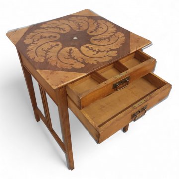 Tisch JHW Platte intarsien, 2 Schübe, Stegverbindung seitlich  58x58x80cm