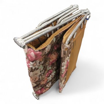 Campingklappliege, Alugestell, Stoffauflage braun, geblümt