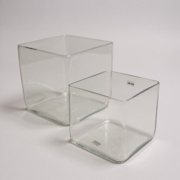 Vase, Glasvase, Klarglas, dickwandig, quadratisch / Würfelform 15x15x15cm