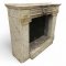 Kamin,FB grau/beige marmoriert, seitliche Säulen, kanneliert, Einsatz, B: 167cm, H: 136cm, T: 56cm