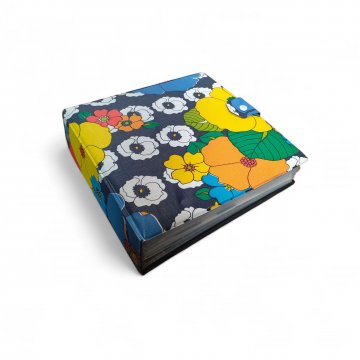 Schallplatten BLUME,Single-Booklet, Kunststoff, farbig bedruckt, zur Aufnahme von 30 Singles, teils bestückt,,20cm x20cm x6 cm