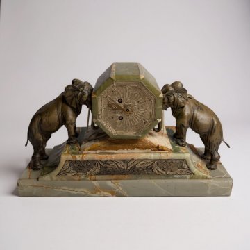 Kaminuhr, Marmor/Onyx mit Elefanten aus Messing, Jugendstil