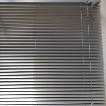 Jalousie b 90x h 140 Alu 2,5cm Lamelle, silber, ohne Halterung