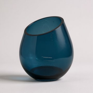 Vase, Glasvase, blau, Kugelform, schräge Öffnung