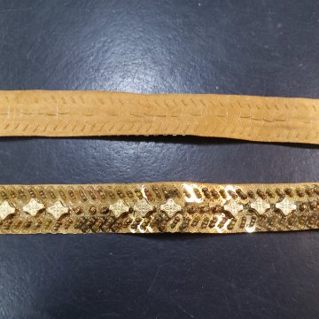 Borte 4€/m, goldene Metallrhomben + Pailletten auf Seidenband