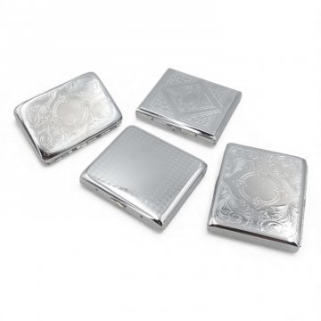 Zigarettenetui, Metall,  Oberfläche Ornamente, 9x7cm