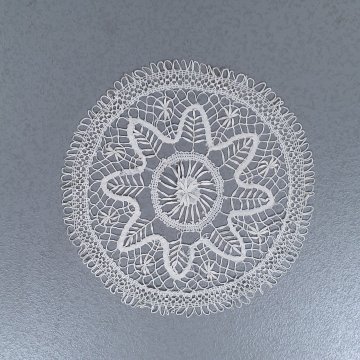 Deckchen Ø 28 creme, Stern mit kleinen Blüten, ganz zart, Filet Spitze, rund