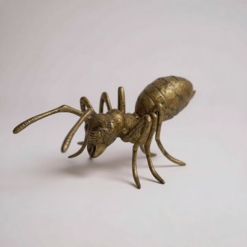 Figur, Ameise, Metallguss massiv, gold lackiert