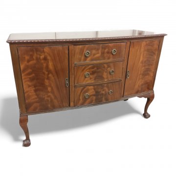 Sideboard, Mahagoni, 2-türig, 3 Schübe mittig, Klauenfüße geschwungen, B137xH93 (schlüssel fehlt)