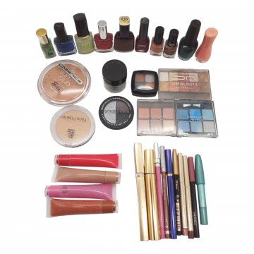 Nagellack/Lippenstift/Mascara/LipGloss/Kajalstift, Diverse