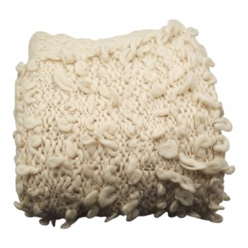 Wolldecke 140x150, wollweiß, gestrickt mit ungleichmäßigem Garn  mit großen Schlingen, Wolle