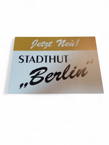 Schild BERLIN,Werbung, Hintergrund weiß,gelb  35,5 x 25 cm
