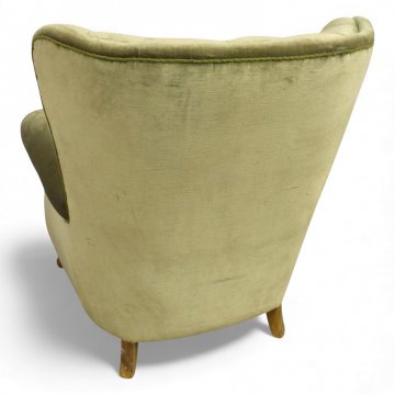 Sessel, Vollpolster Velours grün, Rücken kapituniert, gebogen, Nagelkante, Ballenfüße geschwungen, B85xT75xH93