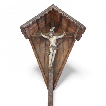 Marterl Wegekreuz ca. 250 H braun mit Jesus,gezacktes Dach