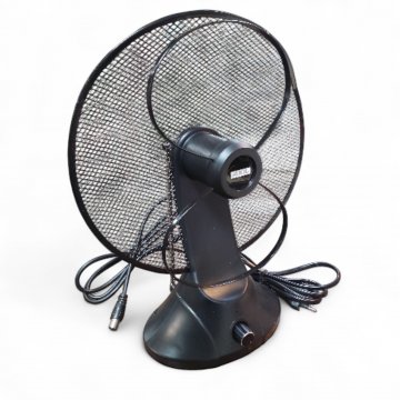 Zimmerantenne AXIOM, Kunststoff schwarz, mit 2 Antennen, auf Sockel, 22x32x14cm