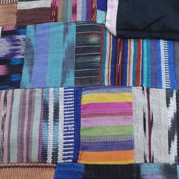 Decke 130x240 Patchwork, bunte gewebte Vierecke, Rückseite schwarz