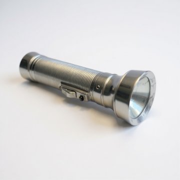 Taschenlampe silber, gerillt, Tiger-Head