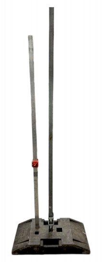 Verkehrsschildstange, Alu oder Zinkrohr quadr., Sockel K.stoff/Beton anthrazit, L200