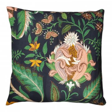 Kissen 60x60 dunkelblaugrundig, großes Blumenmuster in grün / orange / rosa