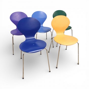 Stuhl PHOENIX, Chromgestell, Sitz u. Rücken Schichtholz, Rücken tailliert, versch. Farben