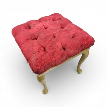 Hocker, gold, Beine geschwungen, Sitz Pannesamt rot kapituniert, quadr.
