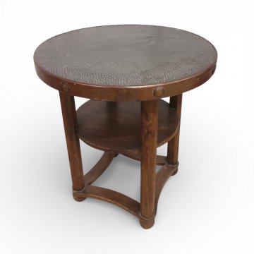 Beistelltisch, VIE, rund, Eiche dunkel, Ablage, gehämmerte Zinnplatte, Kugelfüße, 60 cm ø, H: 66 cm