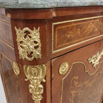 Schrank, Rosenholz, reiche Intarsien und Messingbeschläge, 1-türig, Schub, Marmorplatte grün, B82xH103