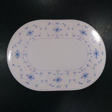 Sets + Platzdeckchen 40x30 oval Lack, weiß, zartes, blaues Muster (Zwiebelmusterart)