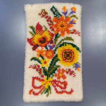 Wandbehang 60x30 Wolle geknüpft, creme, Blumen rot gelb grün