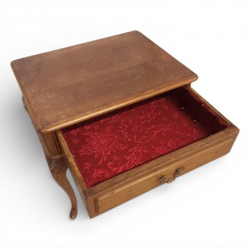 Nachttisch, Nußbaum, Schub, hochbeinig geschwungen