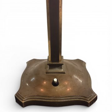 Tischlampe Messing brüniert, 2 Ausleger, E27, eckige Säule H69, Glasschirme Tulpenform caramelfarben Ø u.15