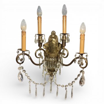 Wandarm, oval, Messing verziert, Muschelkrönung, 4-flg. E14, Kristallgehänge