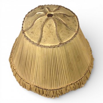 TL-Schirm, graue Seidenfalte m. Kuppel u. Rüsche gewellt, Silberborte, ø32, h 22cm