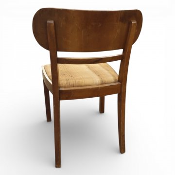 Stuhl, Nussb. hell, um 1930, breite Brettlehne, Sitzpolster (z.Zt. beige gemustert)