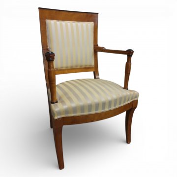 Armlehnsessel Bied. Nussb.offene Armlehnen mit Säule Polster gelb gestreift