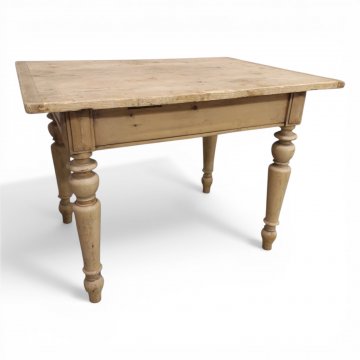 Tisch 1880, naturf.,106x78cm, h 80cm, mit gedrehten Beinen