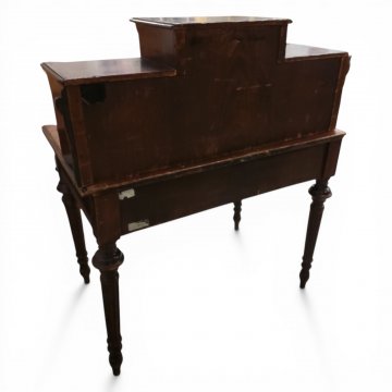 Schreibtisch Nußbaum, 100x67cm, h 118cm, kannelierte Füße, Aufsatz mit 2 Türen und 4 Schüben, untere Schubllade NUR Blende, kein Schlüssel