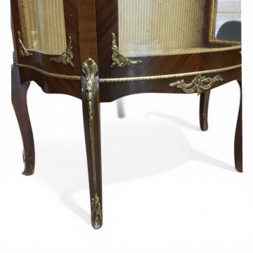 Glasvitrine, Rosenholz m. Bronze+Malerei, 2 Glasböden, 66x35cm, h 144cm