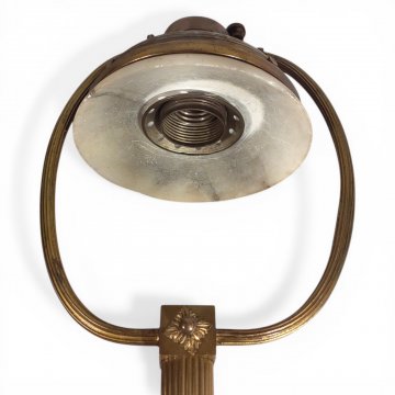 Tischlampe Messing, Marmorfuß 12-eckig, kannelierte Säule u. Bogen, Reflektor Marmor Ø13, 1-flg. E27, H32