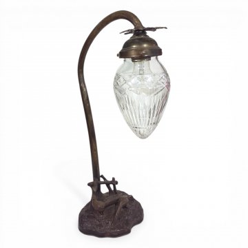 Tischlampe mit Fasanen, Bronze, Bogen mit Zaun, 1-flg. E27, max. 25W, Glasschirm Zapfenform mit Zierschliff, Innenmaß Ø5,5 , H48